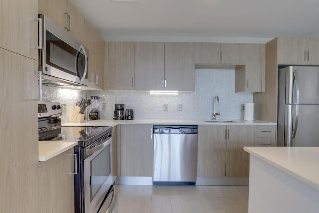 Wonderful 2Br Apartment At Crystal City Arlington Buitenkant foto