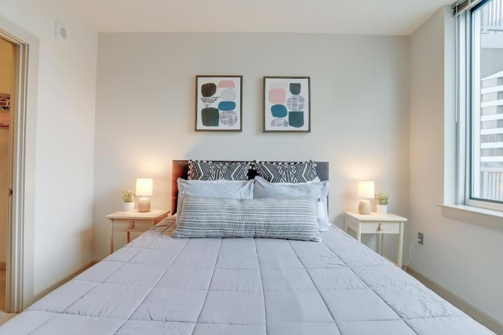 Wonderful 2Br Apartment At Crystal City Arlington Buitenkant foto