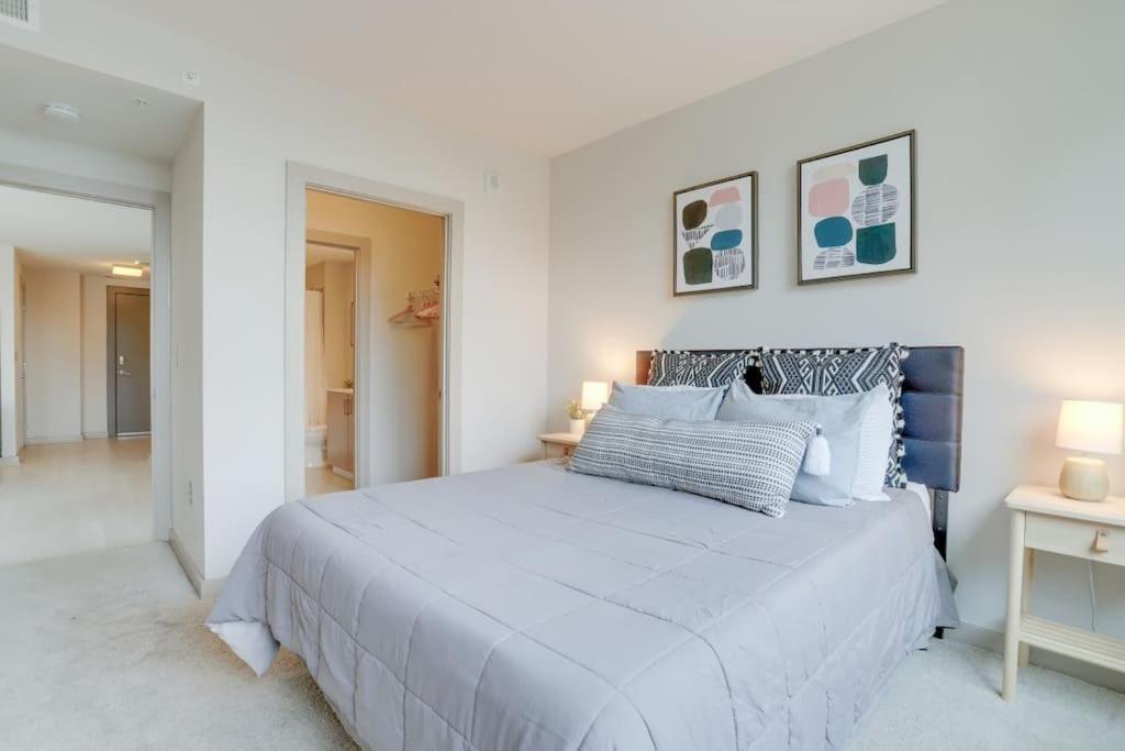 Wonderful 2Br Apartment At Crystal City Arlington Buitenkant foto