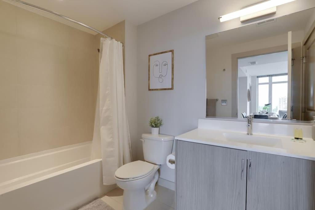 Wonderful 2Br Apartment At Crystal City Arlington Buitenkant foto